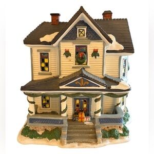 2002 Rural Farmhouse St. Nicholas Square Village Collection Christmas